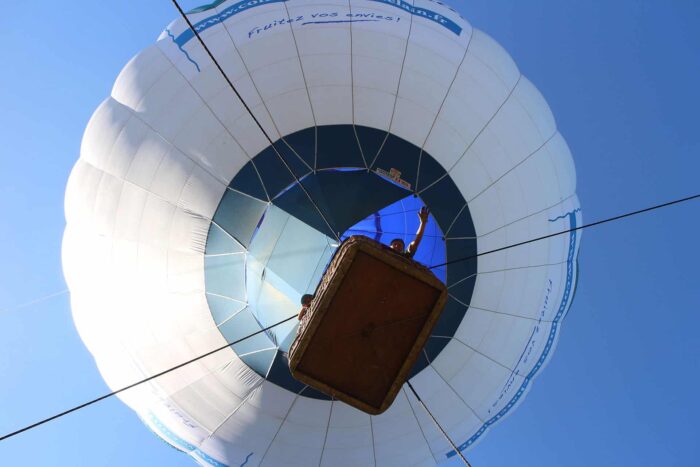 Vol captif Hautes Alpes, nacelle vue de dessous