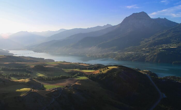 Lever de soleil dans la nacelle de la Montgolfière, Lever de soleil sur Serre-Ponçon et Savines le Lac